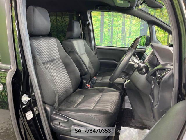 Toyota VOXY 2019-09 8458741-7