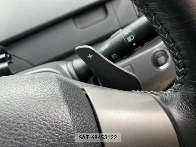 Toyota VOXY 2009-12 8458747-10