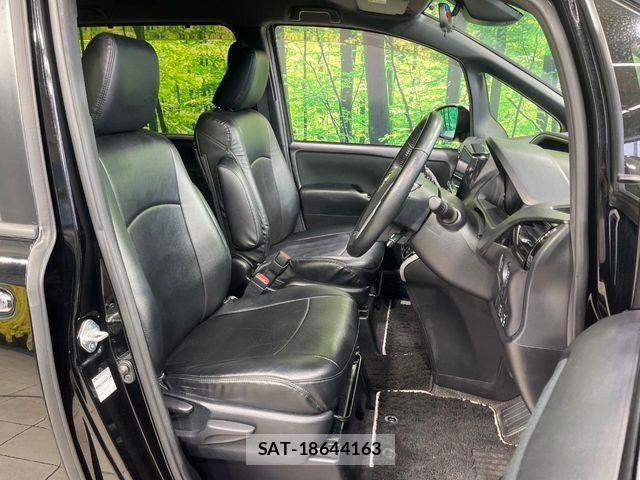 Toyota VOXY 2019-11 8458737-7