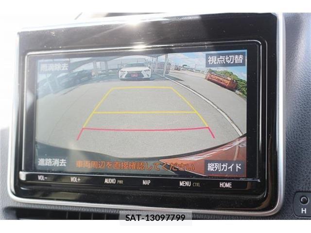 Toyota VOXY 2021-06 8486252-2