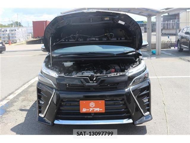 Toyota VOXY 2021-06 8486252-6