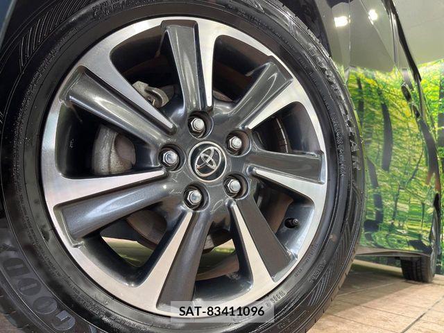 Toyota VOXY 2017-08 8486255-13