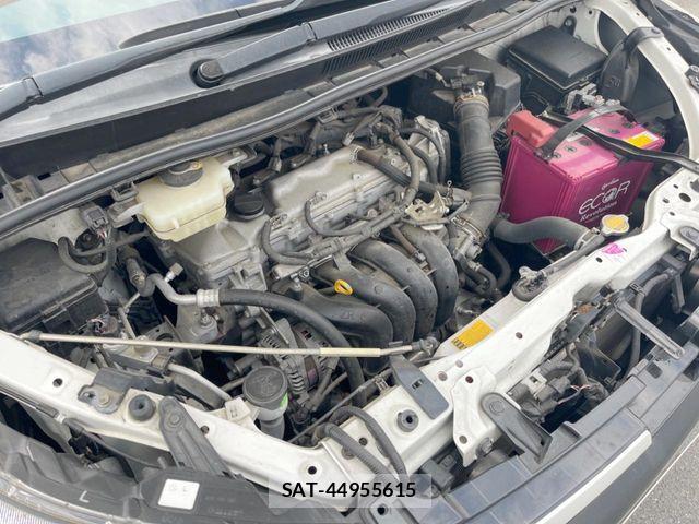 Toyota VOXY 2014-07 8486253-19