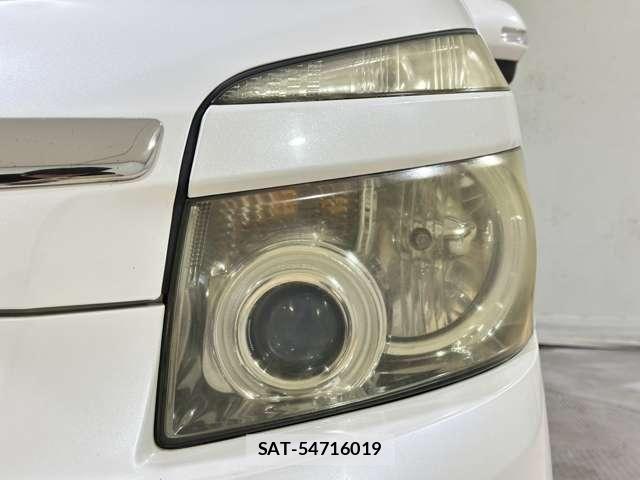 Toyota VOXY 2007-08 8486259-24
