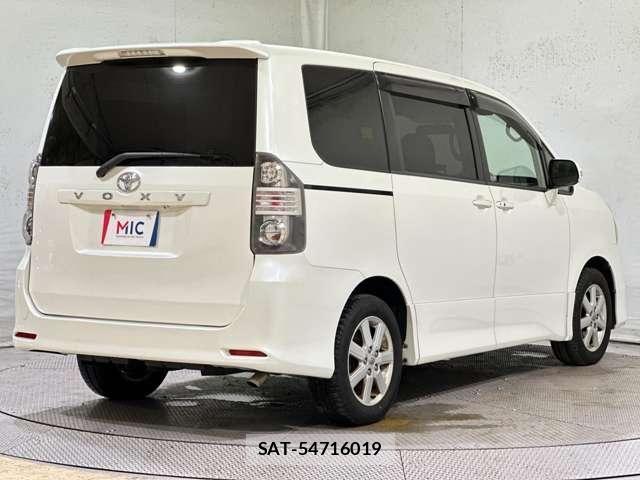 Toyota VOXY 2007-08 8486259-4