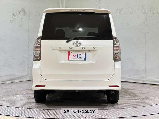 Toyota VOXY 2007-08 8486259-5