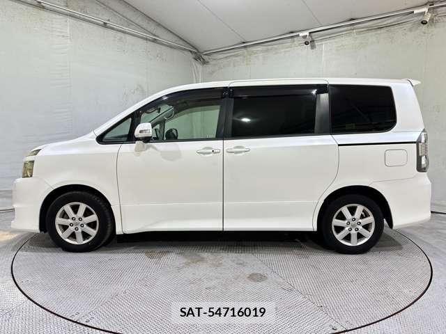 Toyota VOXY 2007-08 8486259-7