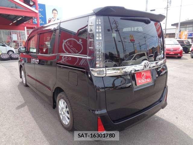 Toyota VOXY 2015-09 8486254-10
