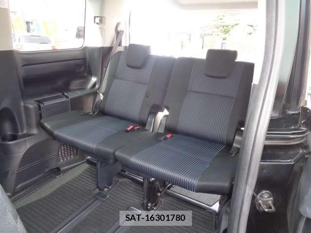 Toyota VOXY 2015-09 8486254-15