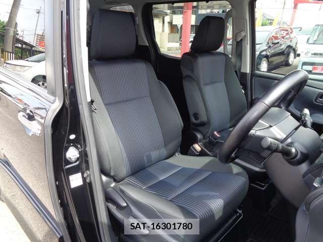 Toyota VOXY 2015-09 8486254-17