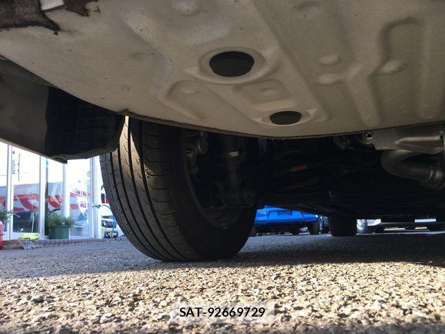 Toyota VOXY 2021-12 8528127-11