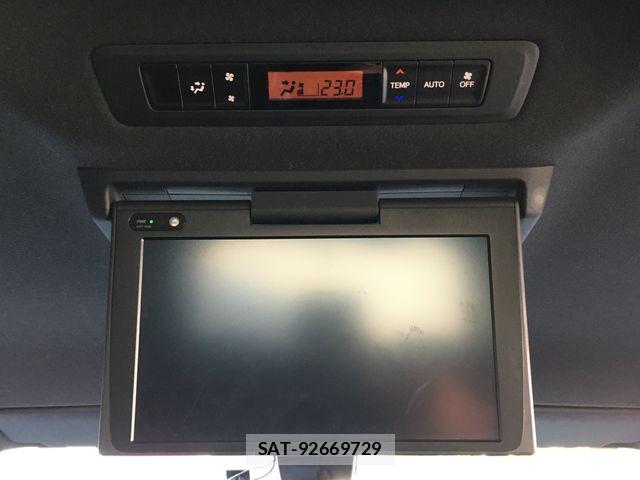 Toyota VOXY 2021-12 8528127-26