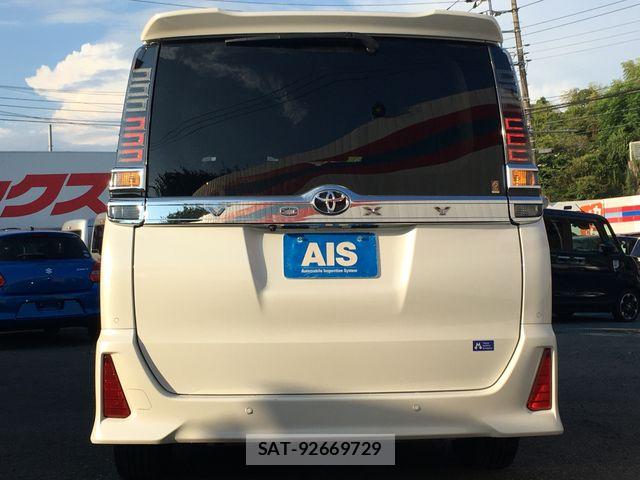 Toyota VOXY 2021-12 8528127-7