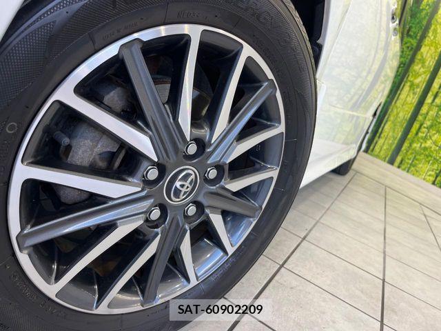 Toyota VOXY 2017-06 8528125-13