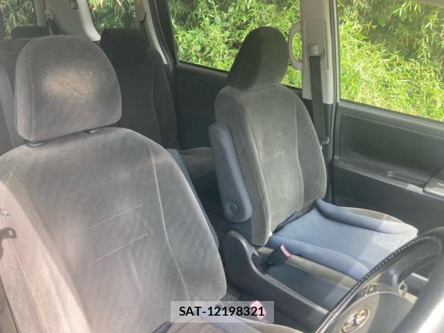 Toyota VOXY 2010-04 8528147-15