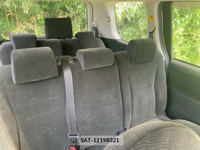 Toyota VOXY 2010-04 8528147-16