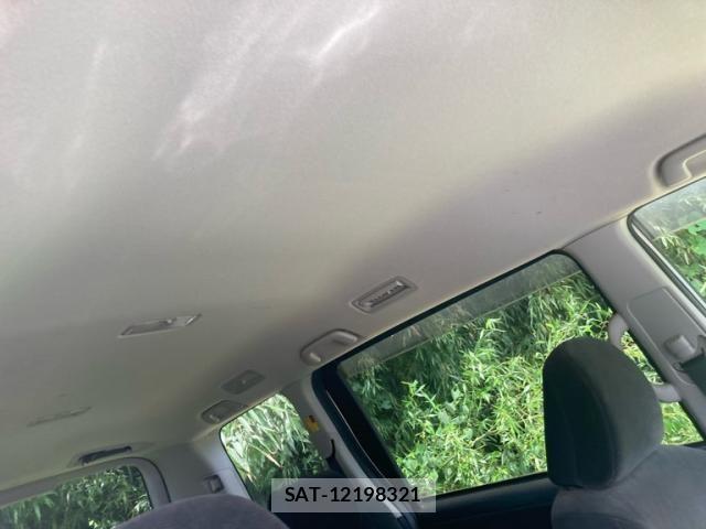 Toyota VOXY 2010-04 8528147-17