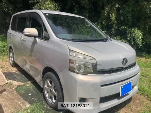 Toyota VOXY 2010-04 8528147-1