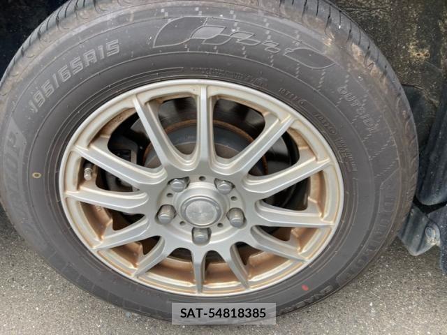 Toyota VOXY 2016-03 8528146-9