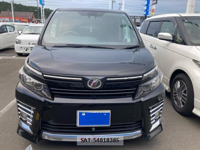 Toyota VOXY 2016-03 8528146-1