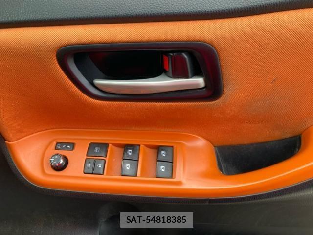 Toyota VOXY 2016-03 8528146-21
