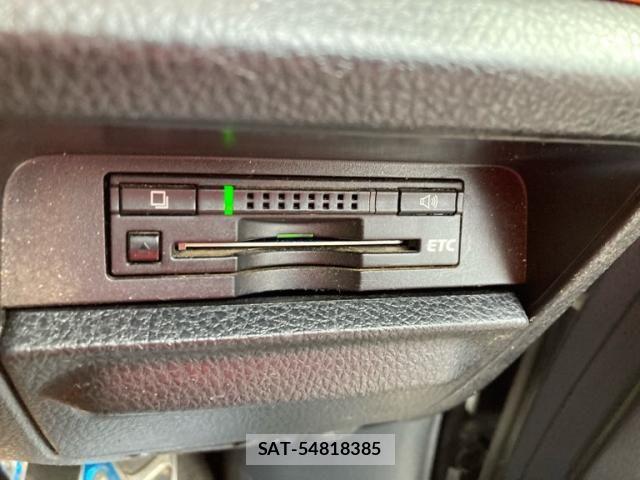 Toyota VOXY 2016-03 8528146-23