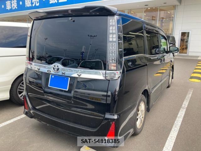 Toyota VOXY 2016-03 8528146-6