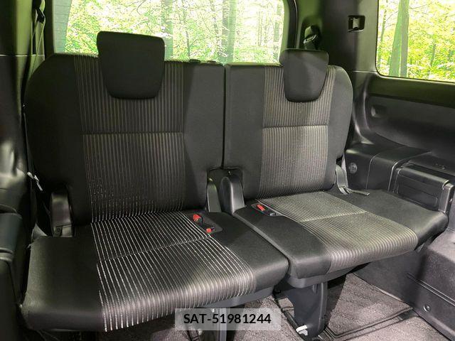 Toyota VOXY 2018-01 8528115-9