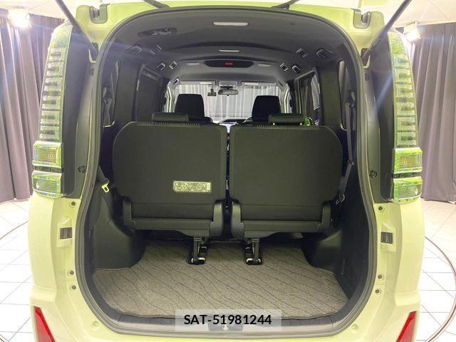 Toyota VOXY 2018-01 8528115-10