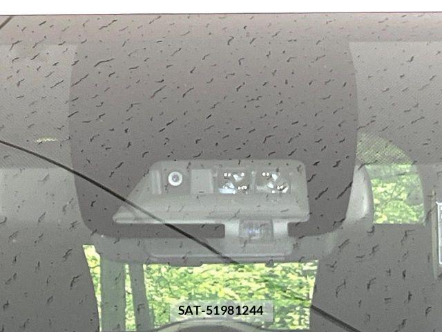 Toyota VOXY 2018-01 8528115-4
