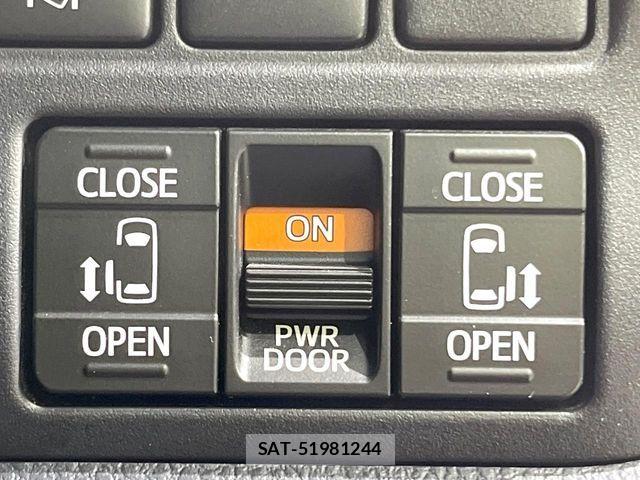 Toyota VOXY 2018-01 8528115-5