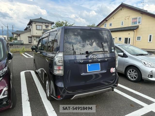 Toyota VOXY 2011-09 8528148-2