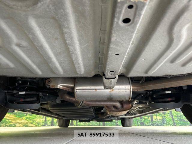 Toyota VOXY 2017-07 8528135-19