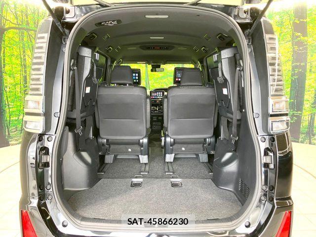 Toyota VOXY 2018-09 8528130-10
