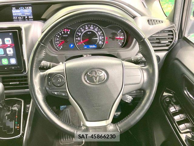 Toyota VOXY 2018-09 8528130-11