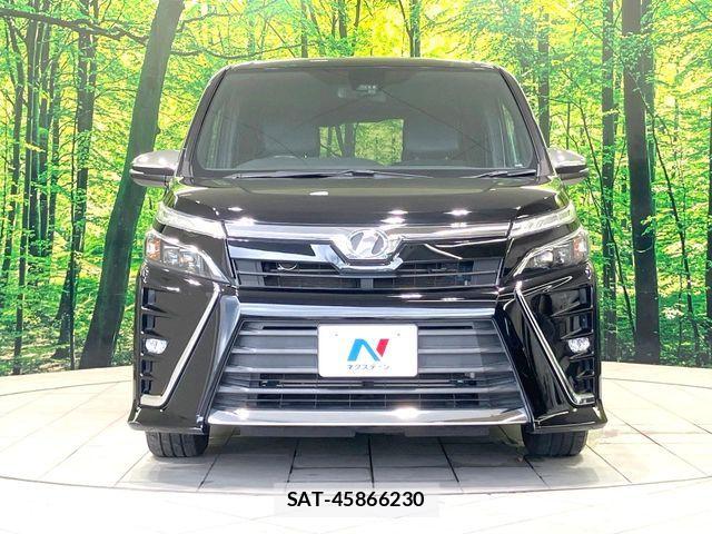 Toyota VOXY 2018-09 8528130-14