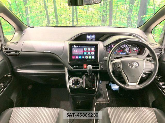 Toyota VOXY 2018-09 8528130-1