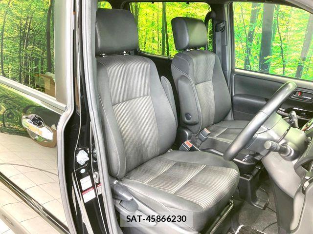 Toyota VOXY 2018-09 8528130-7