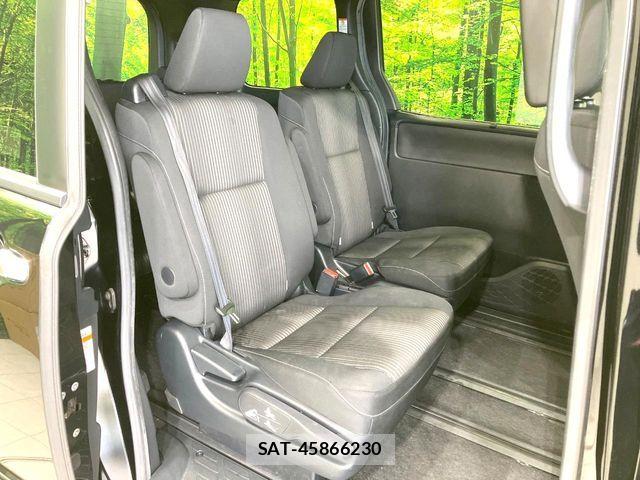 Toyota VOXY 2018-09 8528130-8