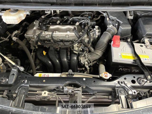 Toyota VOXY 2018-04 8528116-18