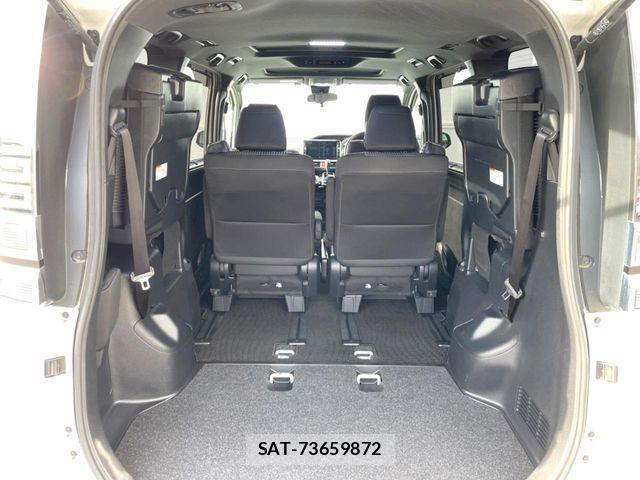 Toyota VOXY 2018-04 8528134-10