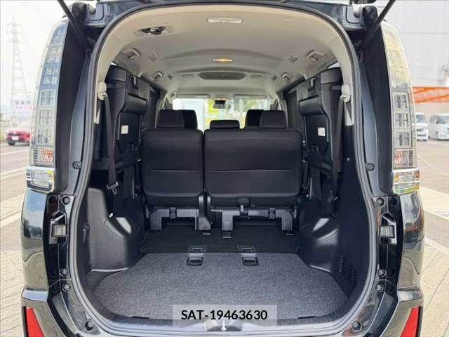 Toyota VOXY 2017-02 8528140-20