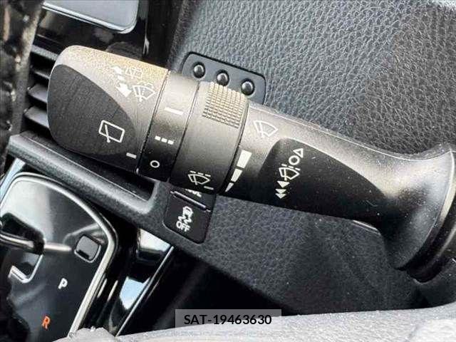 Toyota VOXY 2017-02 8528140-22