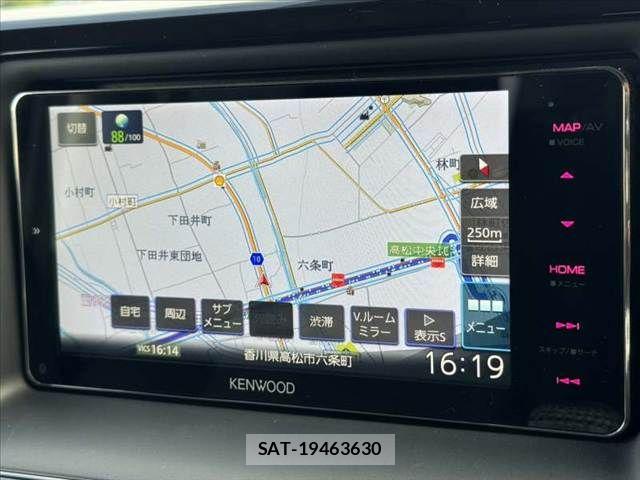 Toyota VOXY 2017-02 8528140-2
