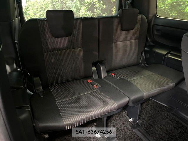 Toyota VOXY 2019-12 8528112-11
