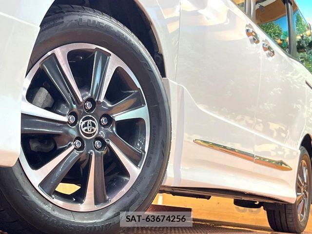 Toyota VOXY 2019-12 8528112-14