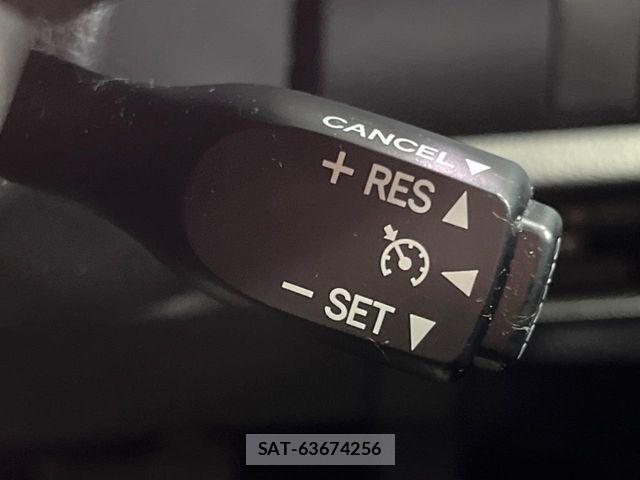 Toyota VOXY 2019-12 8528112-7