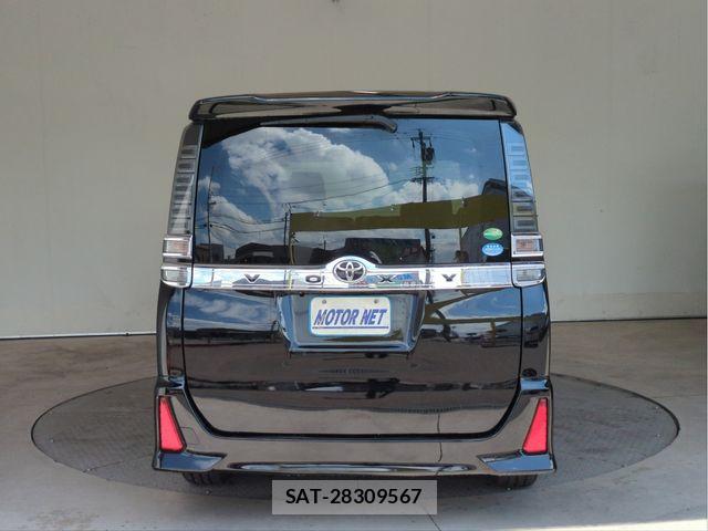Toyota VOXY 2017-12 8528139-18