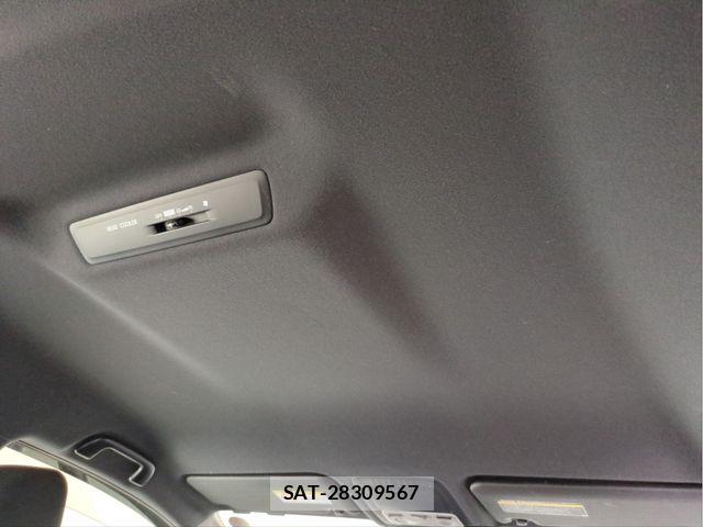 Toyota VOXY 2017-12 8528139-5