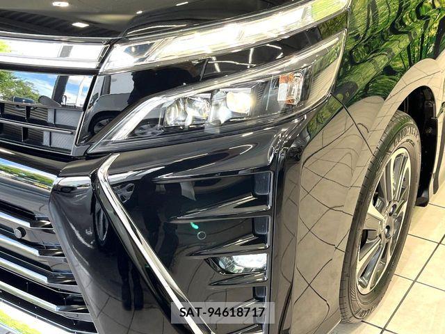 Toyota VOXY 2019-07 8528121-11